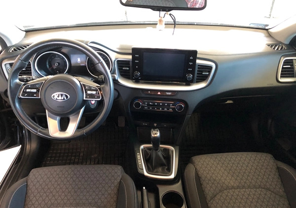 Kia Ceed cena 66999 przebieg: 130000, rok produkcji 2020 z Chełm małe 211